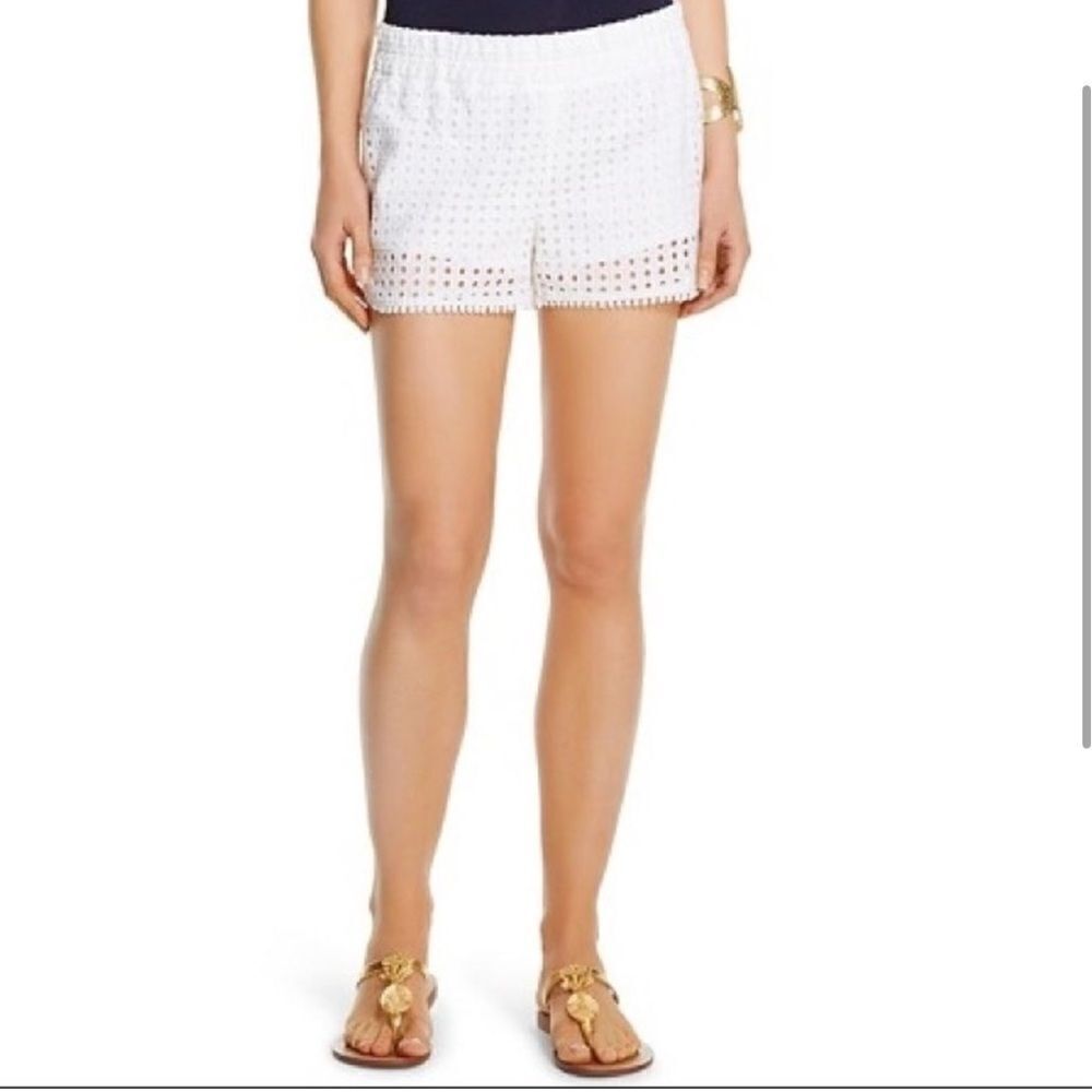 Lilly Pulitzer White Eyelet Short Pull On